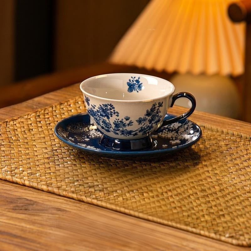 Cup + Cup saucer Tea Set - Jingdezhen blue and white porcelain - INFINITE TOMATO