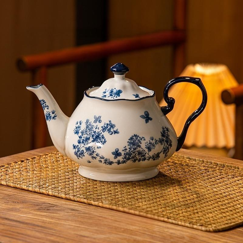 Teapot Tea Set - Jingdezhen blue and white porcelain - INFINITE TOMATO